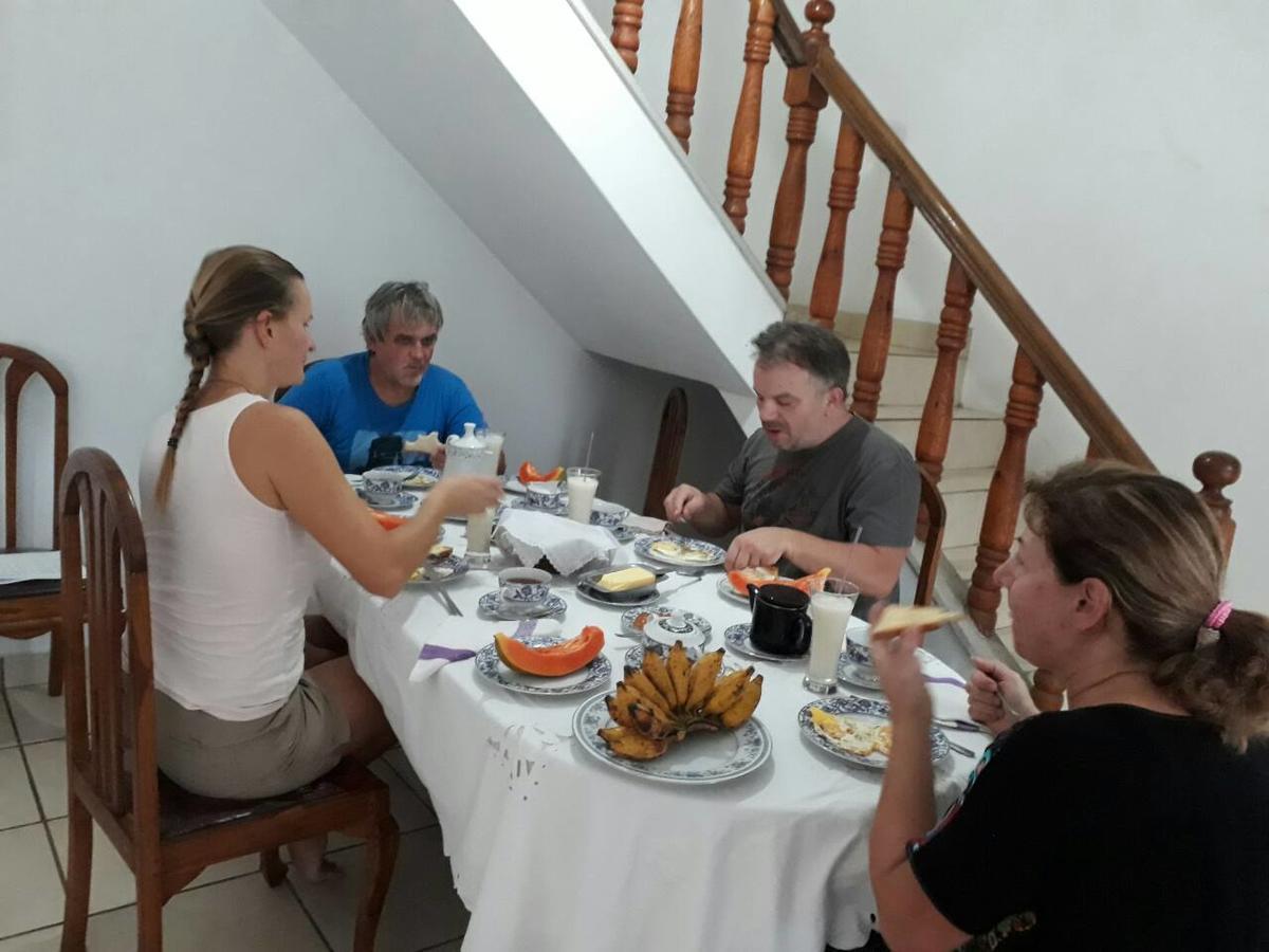 Gudsmith Home Negombo Buitenkant foto